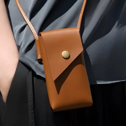 leather phone purse