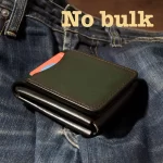 Full-capacity wallet with no bulk
